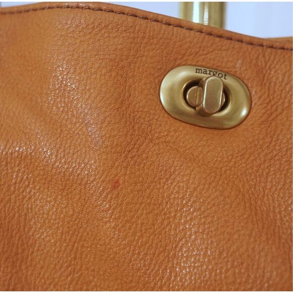 Margot British Tan Leather Shoulder Bag - Picture 4 of 7